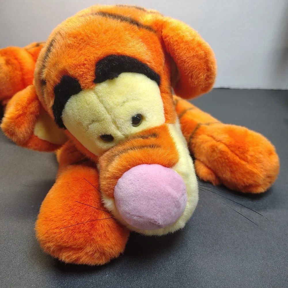 Disney Exclusive Winnie the Pooh TIGGER Massive Plush